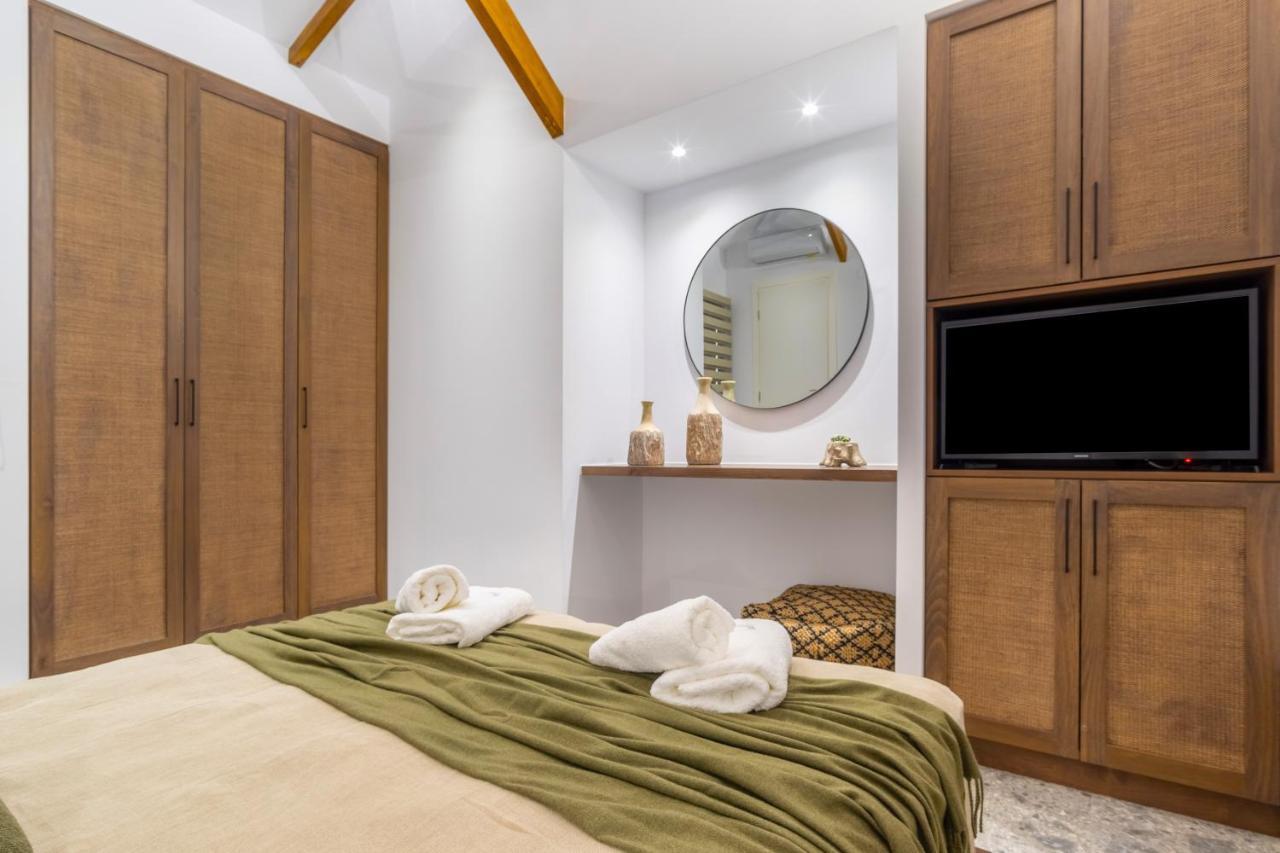 Wave, An Idyllic Seafront Suite By Nirousuites Kokkini Hani Exterior foto